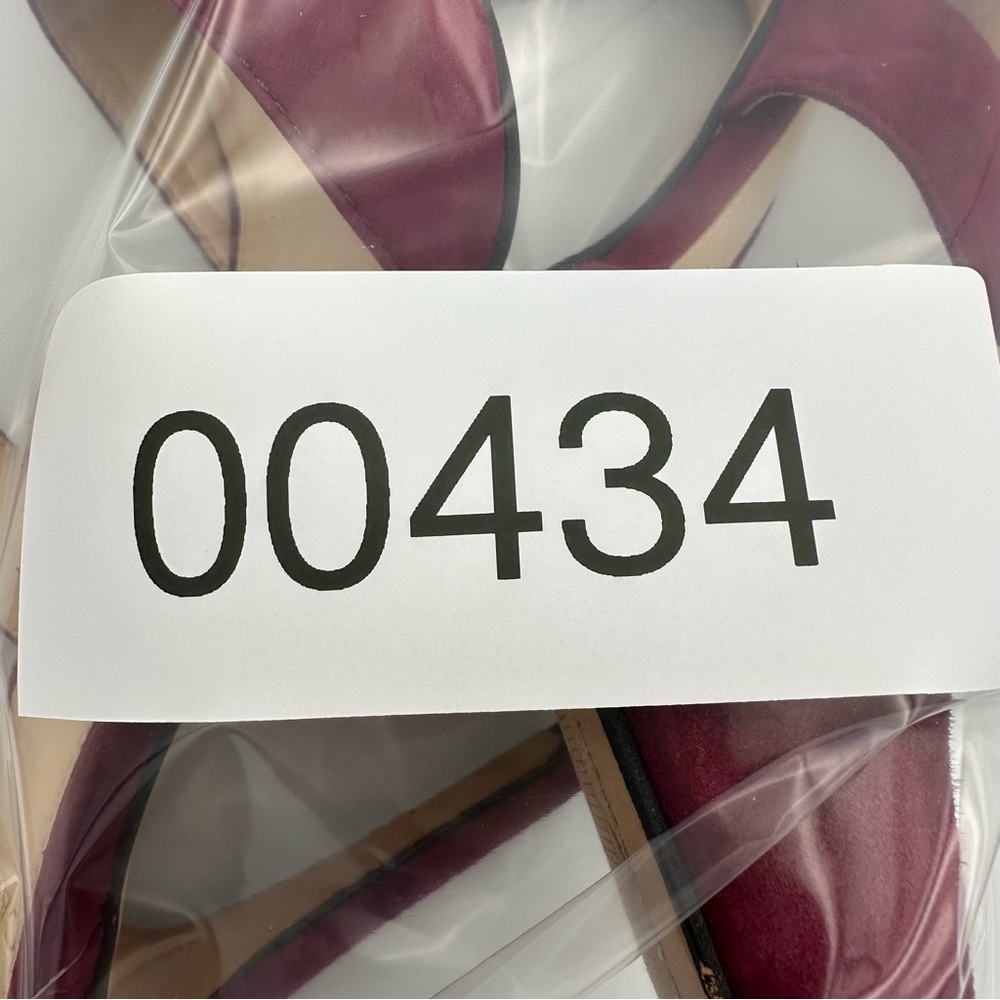 Vincent Camuto VC-Charlotte Women’s Size 9 US Red Suede Ankle-Strap Heels Shoes - Picture 11 of 11